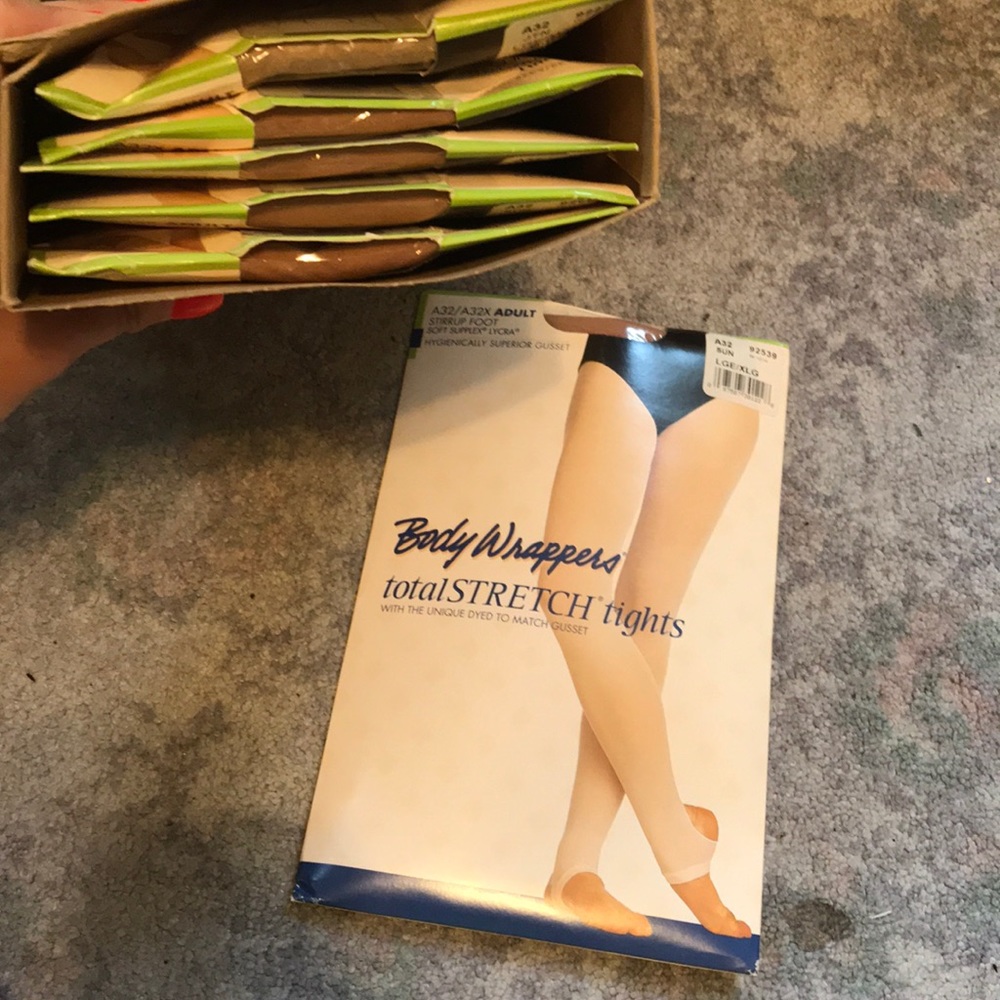 DANCE TIGHTS